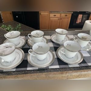 Legendary by Noritake- crest wood platinum cups with saucers.